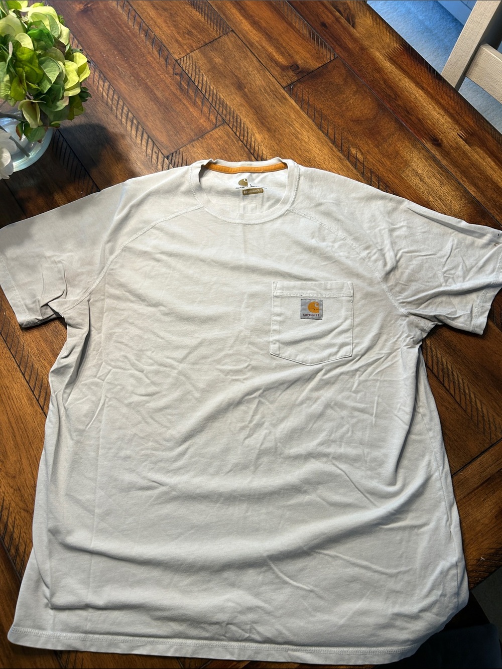 Carhartt Men's Short-Sleeve Pocket Tee in Light Cream Relaxed L